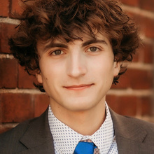 Evan Schmidt headshot